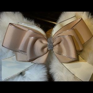 Beautiful bows 🔥